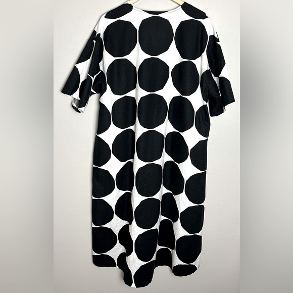 Marimekko x Uniqlo Dress XS Black White Bold Print Linen Cotton Kaftan Pockets - Picture 4 of 8